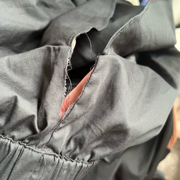 NWT MINKPINK ALLEGRA CUTOUT MIDI DRESS FLUTTER SLEEVES IN BLACK SIZE XXL - Picture 16 of 16